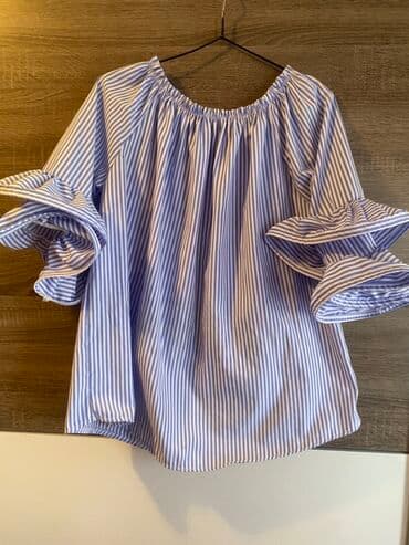 Bluze: Plava-bela prugasta bluza sa širokim volan rukavima - Model: lepršava