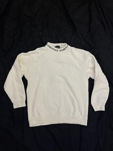 legend velicine: Chiemsee Natural dukserica – veličina M - Boja: bela - Model — 1