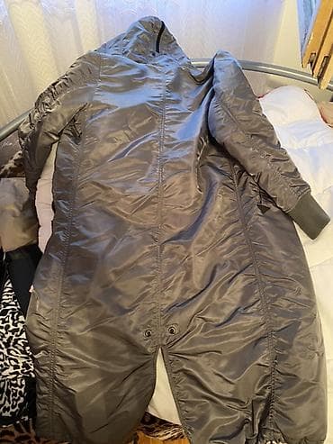 dzemper sa srcima: Zimska duga parka/jakna, maslinasto‑sive boje, sa kapuljačom i toplom — 2