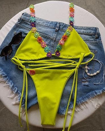 Ženski bikini set – neon žuto - Model: dvodelni bikini sa trouglastim