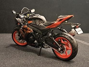 target rančevi: Motor SUZUKI GSX-R1000R 2021 1:12 - NOVO NOVO! Vrhunski odradjen — 7