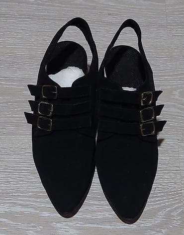 alexander mcqueen cipele: Crne ženske cipele sa otvorenom petom i niskom blok potpeticom — 4