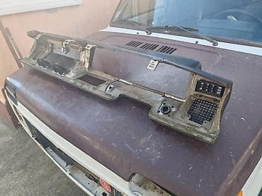 Kancelarijski nameštaj: Instrument tabla Lada 2107 Riva, Lada 2104 Karavan br.2. Polovno — 6