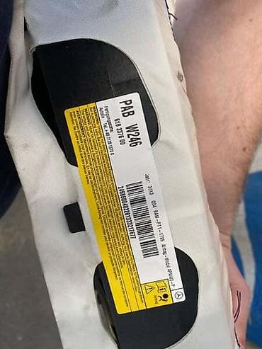 user car: AIRBAG U TABLI ZA MERCEDES BENZ B KLASA, B 150, B 160 . OD 2012. DO — 2