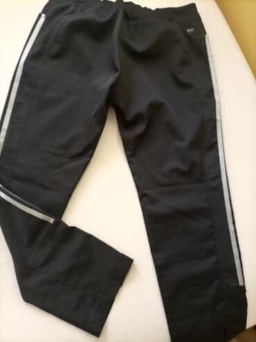 zimske jakne c a: Adidas, M (EU 38), Jednobojni, bоја - Crna — 6