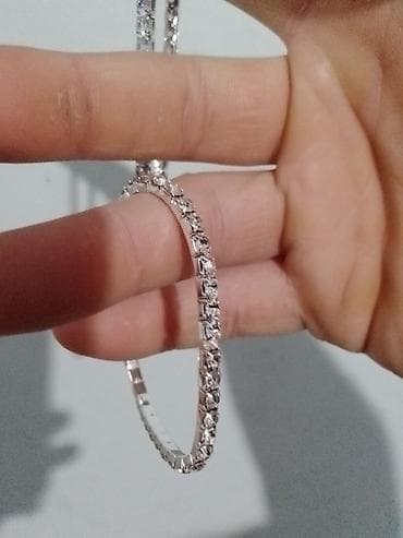 male bele torbice: Prodajem zlatno i srebrno prstenje sa draguljima, u ponudi imam razne — 4