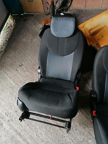 auto prikolice polovne: Sedista Fiat Multipla Nabavka novih delova za sve tipove vozila — 5