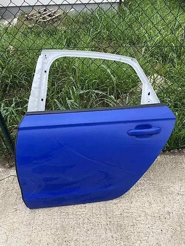 rosule ili rolsue: AUDI A6 4G 8 ZADNJA LEVA VRATA PLAVA BOJA | Audi delovi zemun — 1