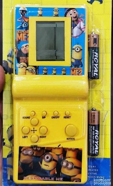 masa i medved igracka: Oldschool tetris., radi na baterije koje se dobijaju u pakovanju — 1
