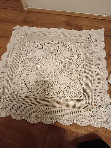 Ručni heklani kvadratni stolnjak/čipkana milje - Materijal: pamučni