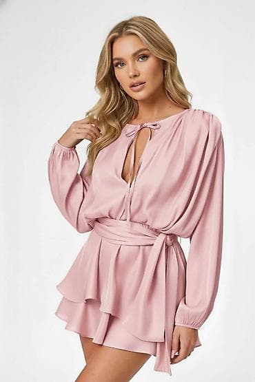 Haljine
Cena 3600
Vel. s m l xl
V30 — 3