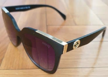 duks sa naocarima: Sunglasses, Gucci — 1