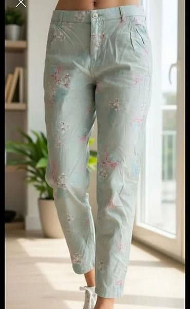 Muška obuća: Ženske pantalone sa cvetnim printom - Kroj: ravne nogavice do članka — 1