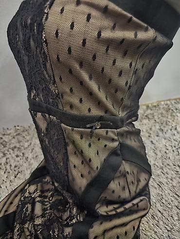 ar velicina: Guess čipkana top haljina S vel — 2