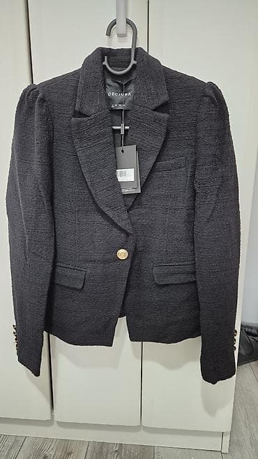 Decjuba ženski sako – model Puff Sleeve Blazer - Boja: crna -