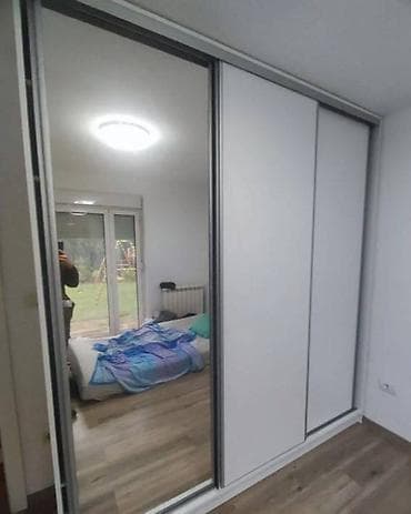 ormari kp: Klizni plakari Cena za klizni plakar 2m širine, 2.2m visine i 60 — 1