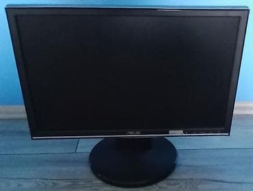 MONITOR ZA RAČUNAR kupljen davne 2009. godine, još uvek u radnom