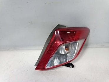 led svetla: DESNA STOP LAMPA ZA TOYOTA YARIS OD 2013. DO 2023. GOD. | Svi delovi — 1