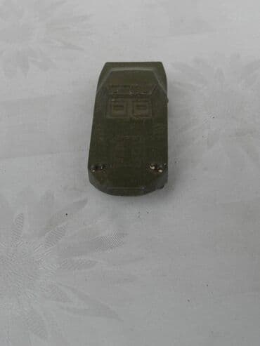 crni triko za devojcice: SSSR vojni transporter 8,5 cm, kao nov — 2