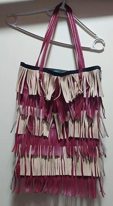 Torbica sa resama – dvobojna - Materijal: veštačka ili prirodna koža