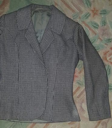 vuneni prsluci cena: Vuneni pepito kratak blejzer. Kvalitetan. Strukiran. lepo stoji — 4