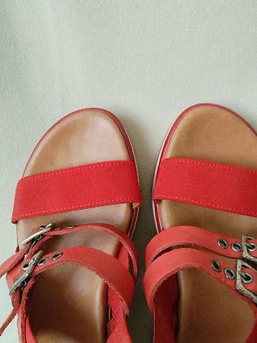 espadrile na platformu prodaja: Carlo Pera kozne sandale - br 38, kao nove — 9