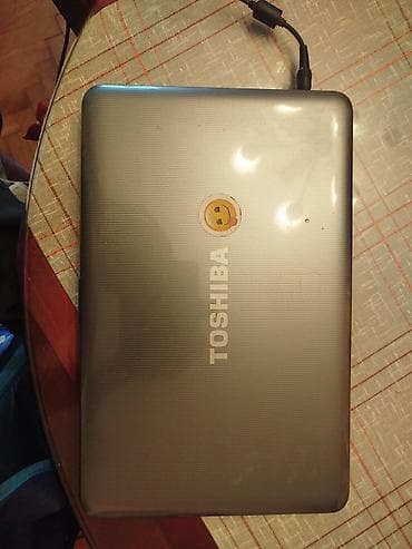 toshiba laptop: Toshiba Satellite laptop C855-2GD
Nepoznato stanje.Bez punjaca — 3