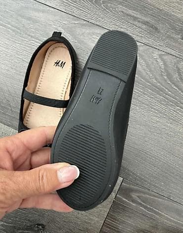 protiv klizanja obuce: H&M nove crne baletankice, vreličine 27 — 3