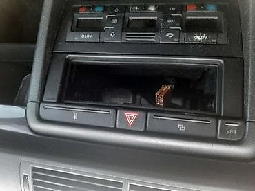 prag za pezo 307 cena: PREKIDACI IZNAD RADIJA ZA AUDI A4 | Komplet prekidaca ceo red iznad — 1