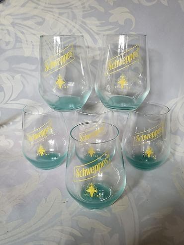 case za crveno vino: Case nove Schweppes. Nove case,sve na njima odsjaj 9d svetla. Komada — 5