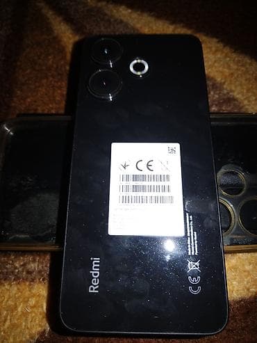 ventilator na vodu za baste: Redmi pametni telefon – crni - Ekran: veliki displej sa centralno — 2