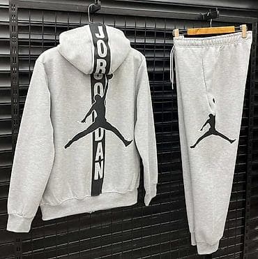 trapstar jacket srbija: Muške komplet trenerke 
S, M, L, XL, XXL, 
Cena 3999din
PS✨ — 2