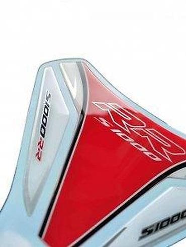 BMW S1000rr - Tank pad - 1585 📌 Opis: Samolepljivi protektor za — 1