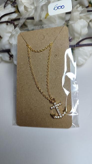 ogrlica krstic: Zlatna ogrlica sa priveškom sidra - Materijal: legura u zlatnoj boji — 1