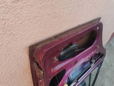 presvlake za prednja sedista: Vrata zadnja leva Lada 2107 Riva,2105 u bordo boji . Vrata su — 5