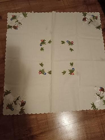 l profili cena: Uskršnji dekorativni stolnjaci – set od 4 komada - Kvadratni — 4