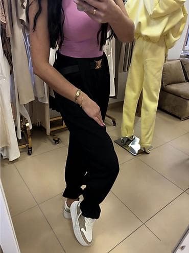 Women's Sweatsuits: ✅Ženske široke pantalone sa karnerima na nogavicama i kaišem
✅2400 din — 4