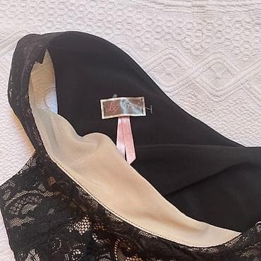 crne torbice sa lancem: Lipsy London haljina Jednom obucena, fakticki nova Na jedno rame — 5