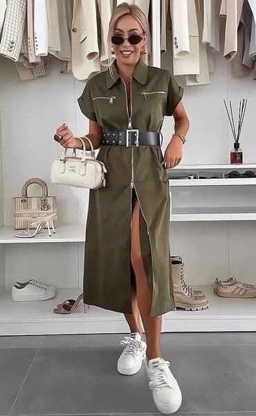 leprsava haljina: Zara One size, color - Khaki, Short sleeves — 1