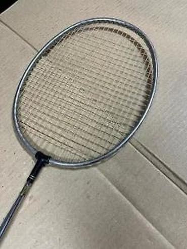 123 igre: Badmintonski reket - Klasik ovalni ram sa zategnutom mrežicom — 10