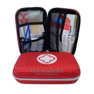 najjeftinija prva pomoc za auto: Cena 1900 din Komplet za prvu pomoc FIRST AID Aet sadrzi: 1x ćebe za — 7