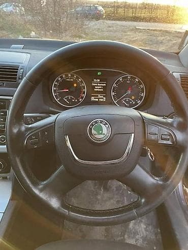 magnet vranje: VRATA BRANICI KRILA ZA ŠKODA OCTAVIA OD 2005. DO 2013. GOD. | SKODA — 2