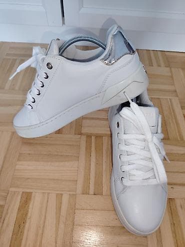 nike shox nz: Guess, 39, color - White — 3