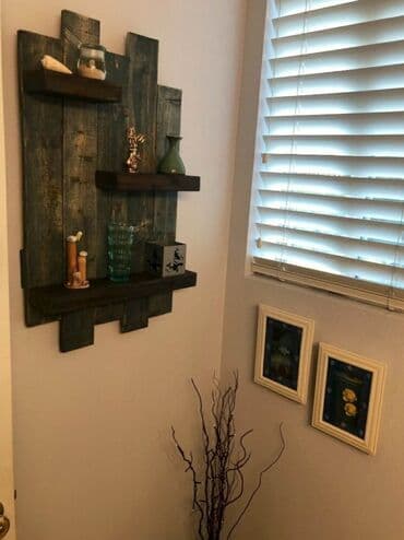 etno stolovi i klupe: 3800din 
60x50
Etno polica — 2