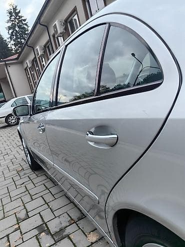 alat za ispravljanje udubljenja na autu: Mercedes-Benz E 220 CDI, limuzina, srebrna metalik. Ključne — 6