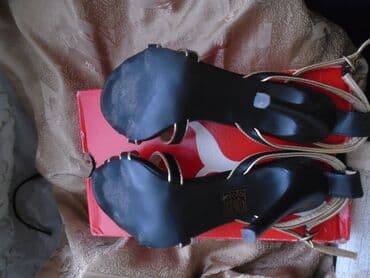 mokasine sa stiklom: Sandals, 39 — 8