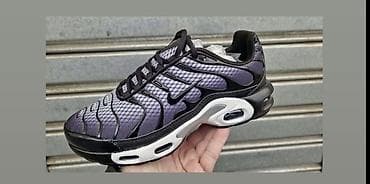 izi patike cena: Nike Air Max Plus (TN) patike – crno‑sivo‑ljubičasti gradijent - — 1