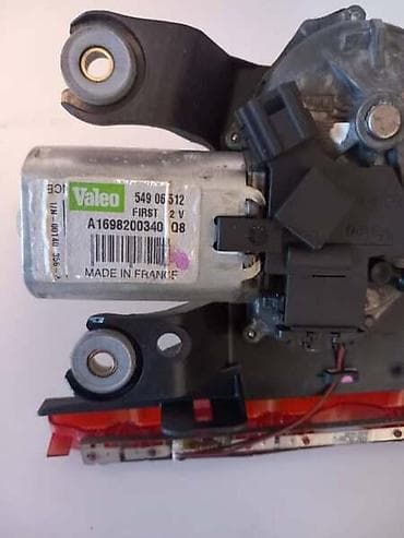sa staklom: MOTOR BRISAČA W169 I W245 ZA MERCEDES BENZ A KLASA OD 2004. DO 2012 — 1