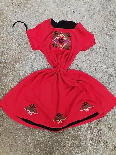 Predivna crvena haljina za svaki dan, kao nova. Turska proizvodnja
