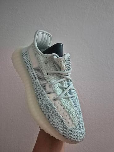 boost patike: Yezzy lepo odradjene
Urezan boost u djonu
36-48
3900 din — 6